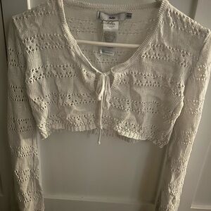 Adidas cream cropped keyhole tie front long sleeved sweater -cute and fitted top